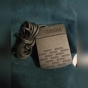 Yamaha FC-5 Sustain Pedal for Portable Electronic Keyboards
